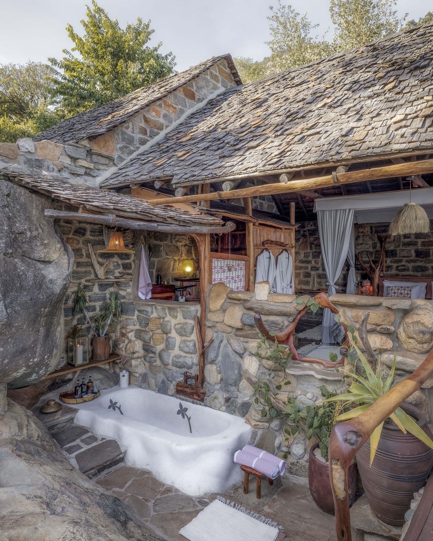 A carved bathtub in the Gabra suite